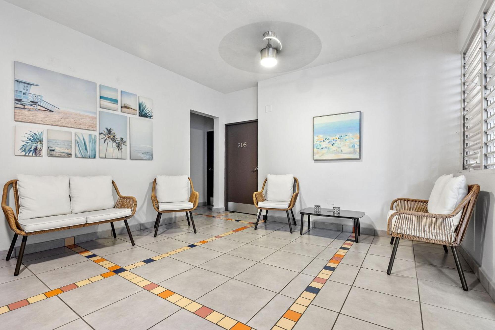 Rincon Plaza Hotel Экстерьер фото